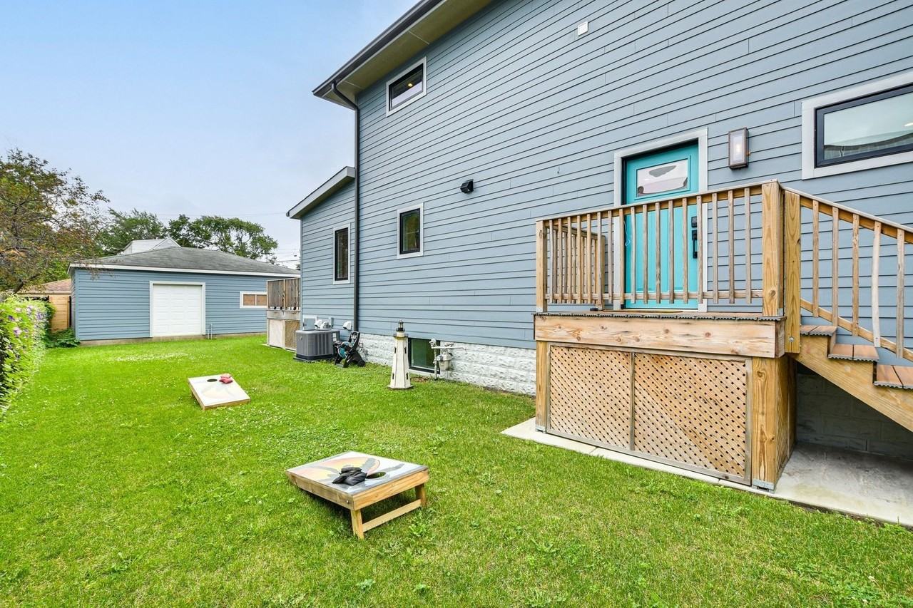 4727 N Kiona Ave - Photo 5 of 36