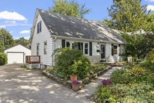 438 S Wright St - Photo 1 of 1