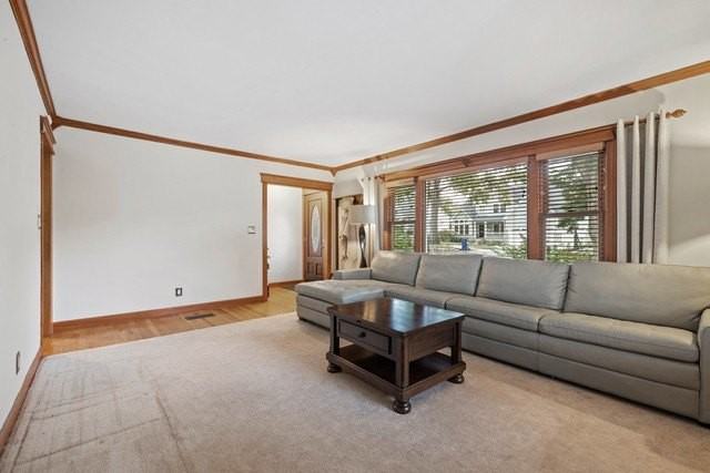 438 S Wright St - Photo 3 of 26