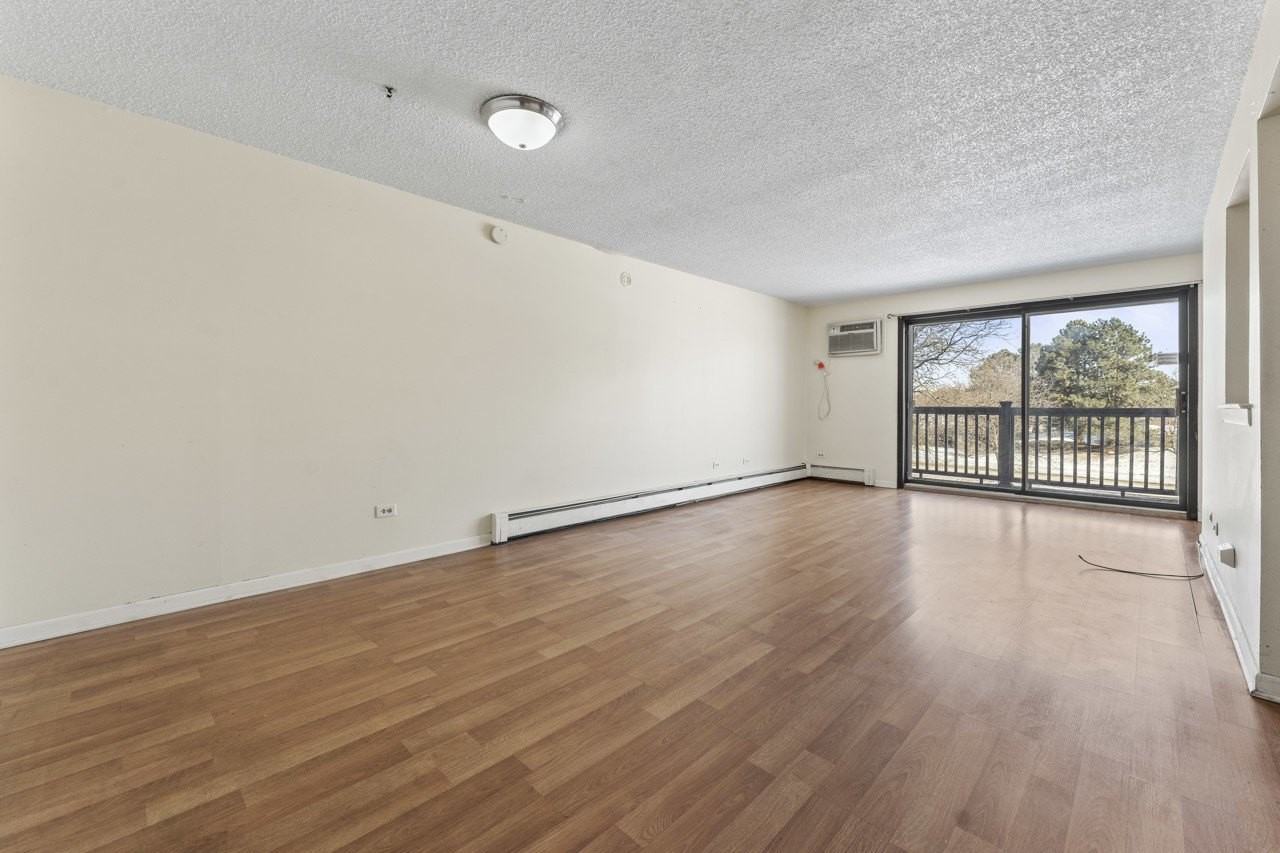 225 Gregory St Unit 6 #6 - Photo 7 of 21