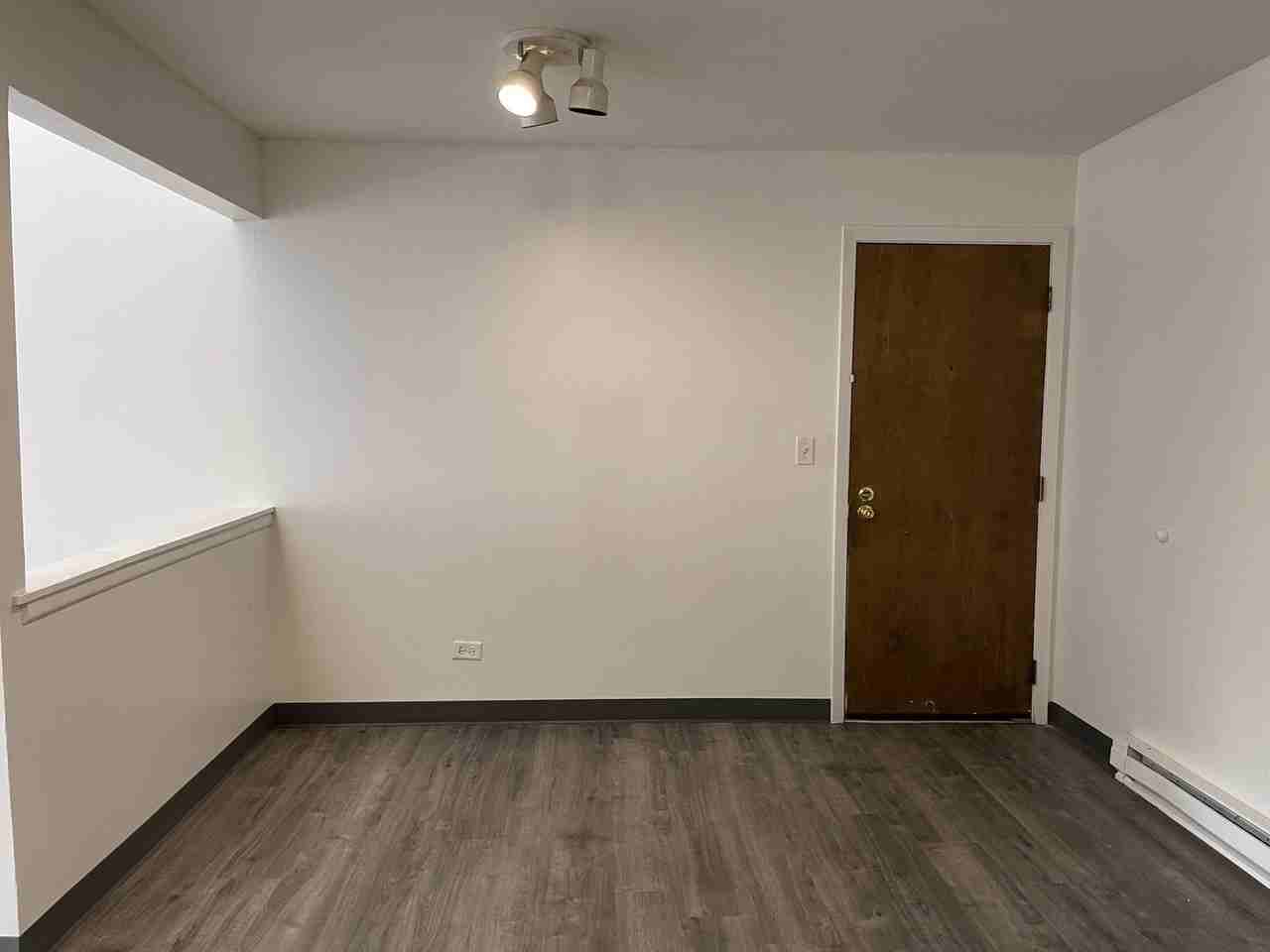 1023 Kuhn Rd Apt 4 #4 - Photo 5 of 9