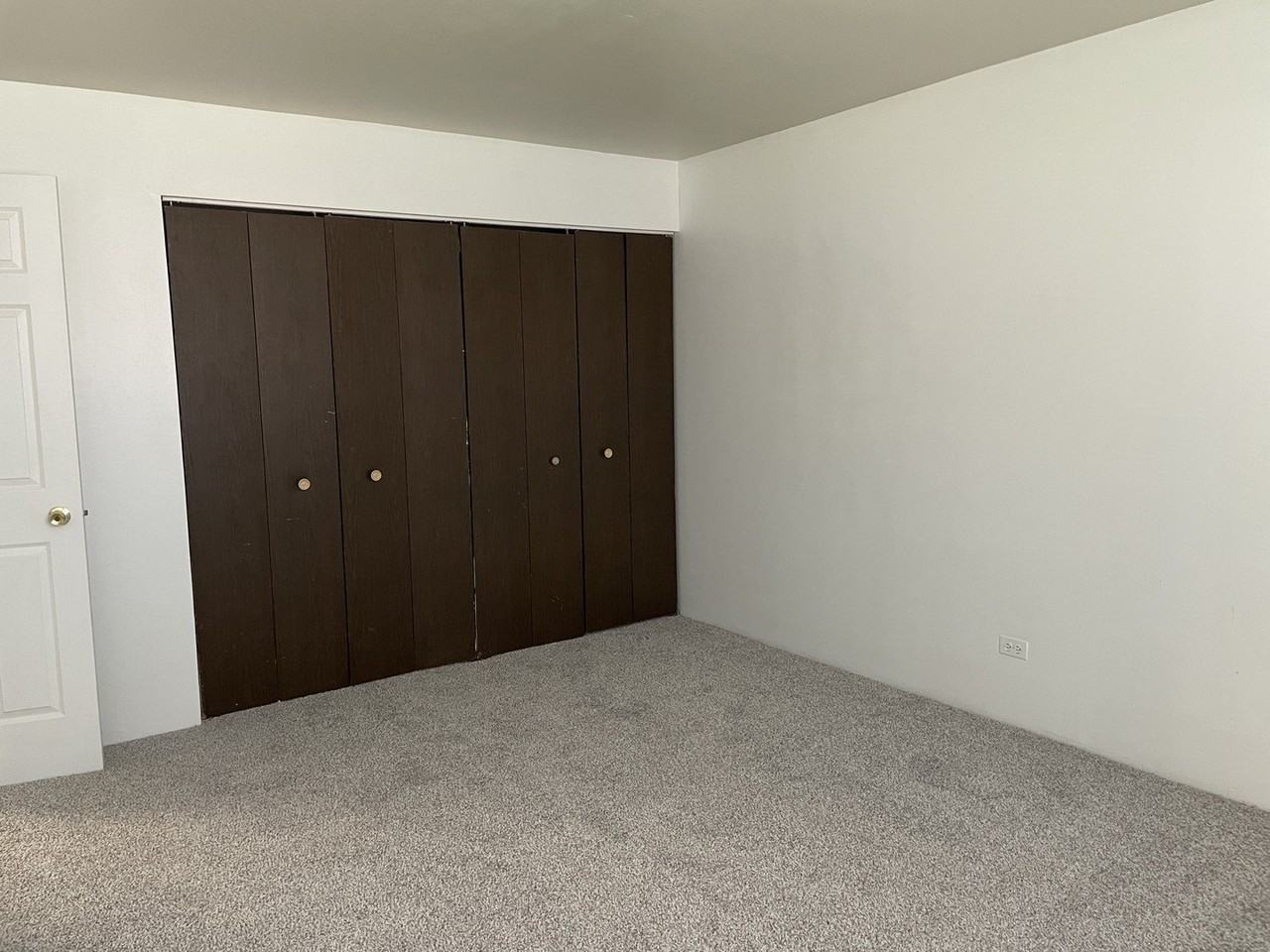 1023 Kuhn Rd Apt 4 #4 - Photo 7 of 9