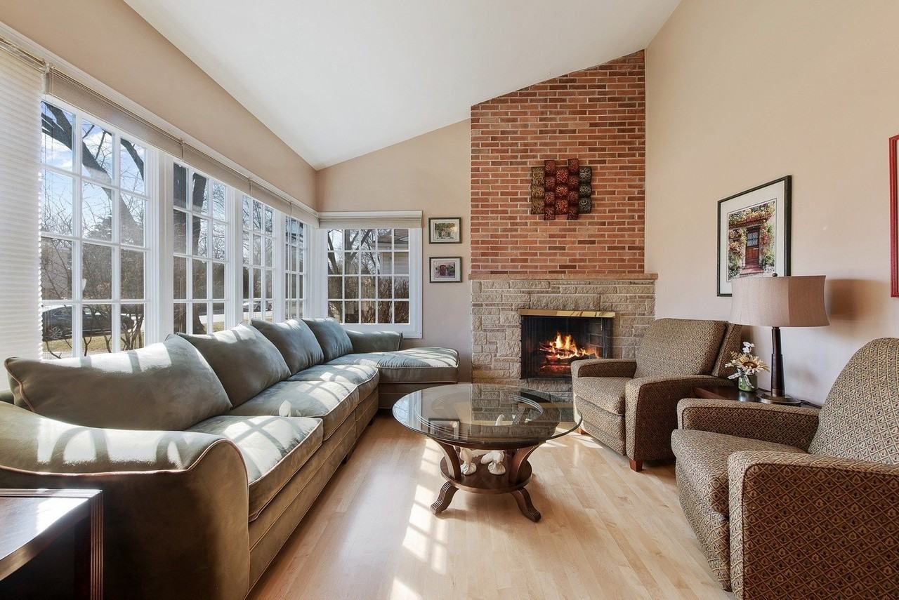 2322 Birchwood Ave - Photo 2 of 20