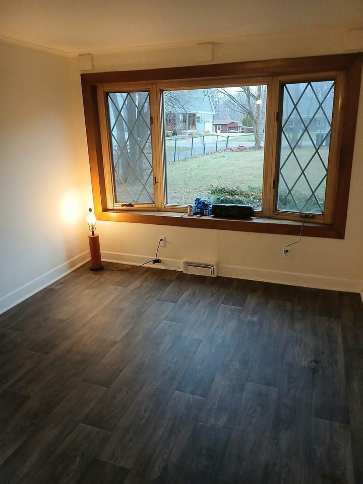 108 Mayfield Ave - Photo 4 of 14