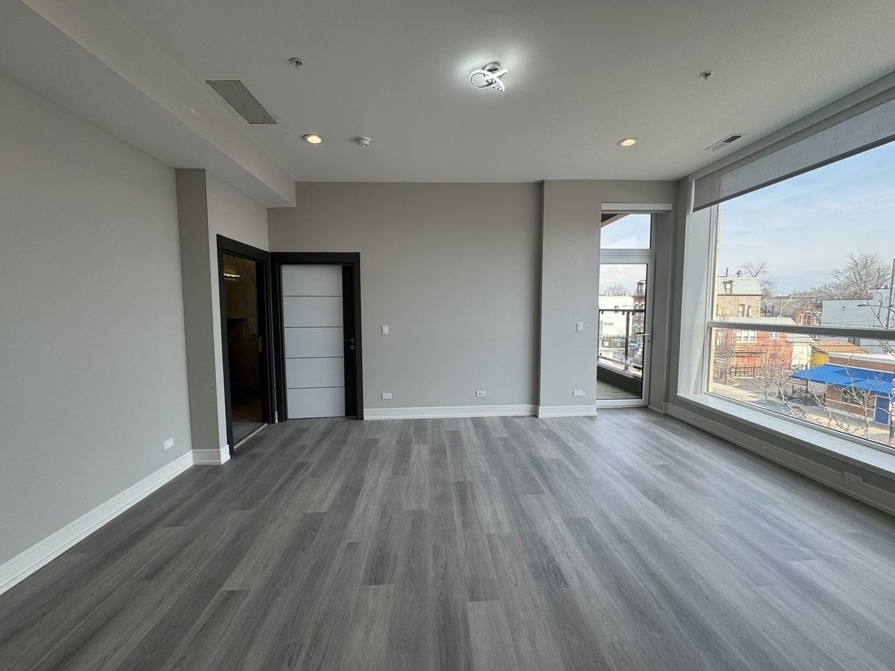 2406 W Armitage Ave Unit 405 #405 - Photo 7 of 12