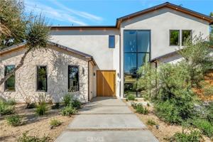 featured image of 5149 Beeman Ave