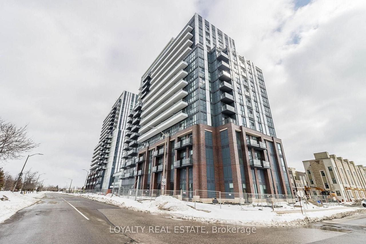 38 Honeycrisp Crescent