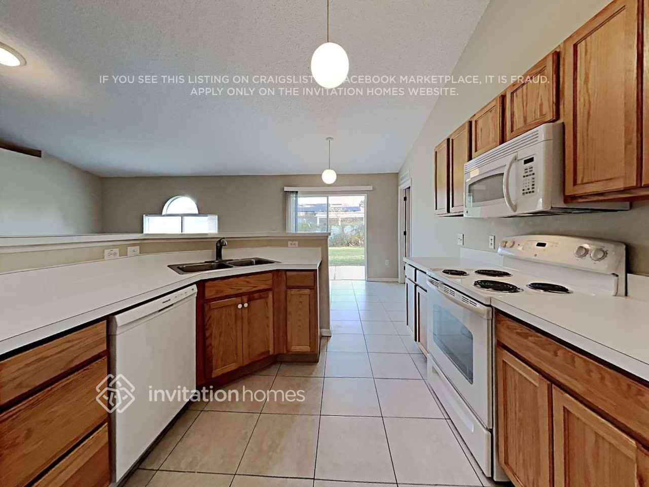 919 Amboise Ln - Photo 3 of 13