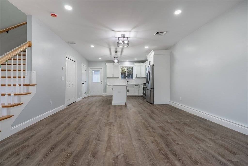 217 Earle St #2 - Photo 3 of 24