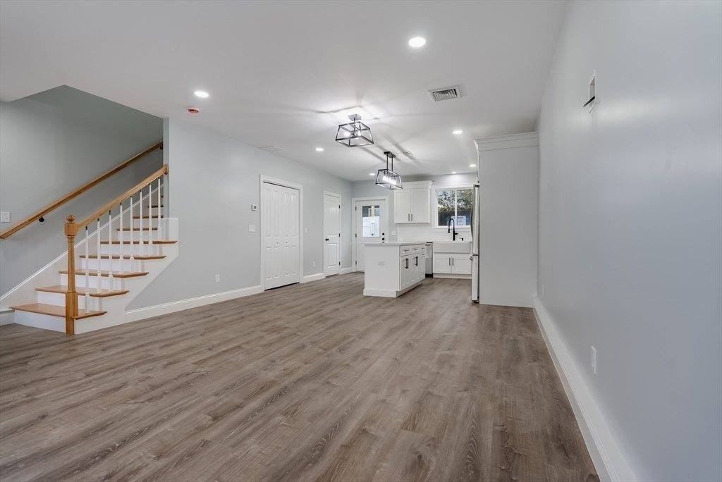 217 Earle St #2 - Photo 4 of 24