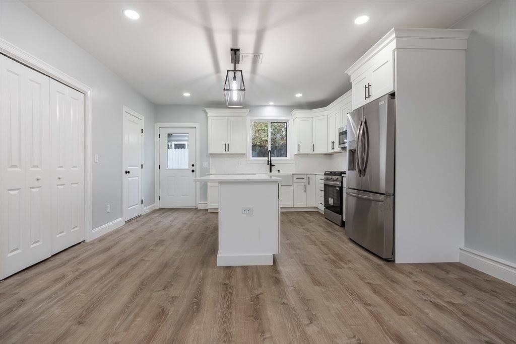 217 Earle St #2 - Photo 5 of 24