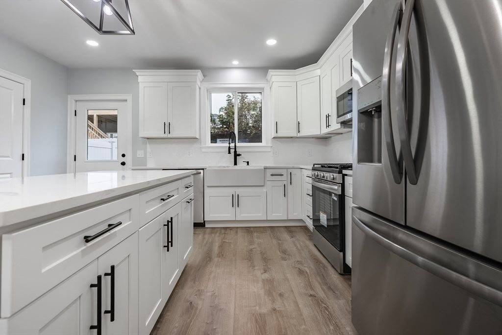 217 Earle St #2 - Photo 6 of 24