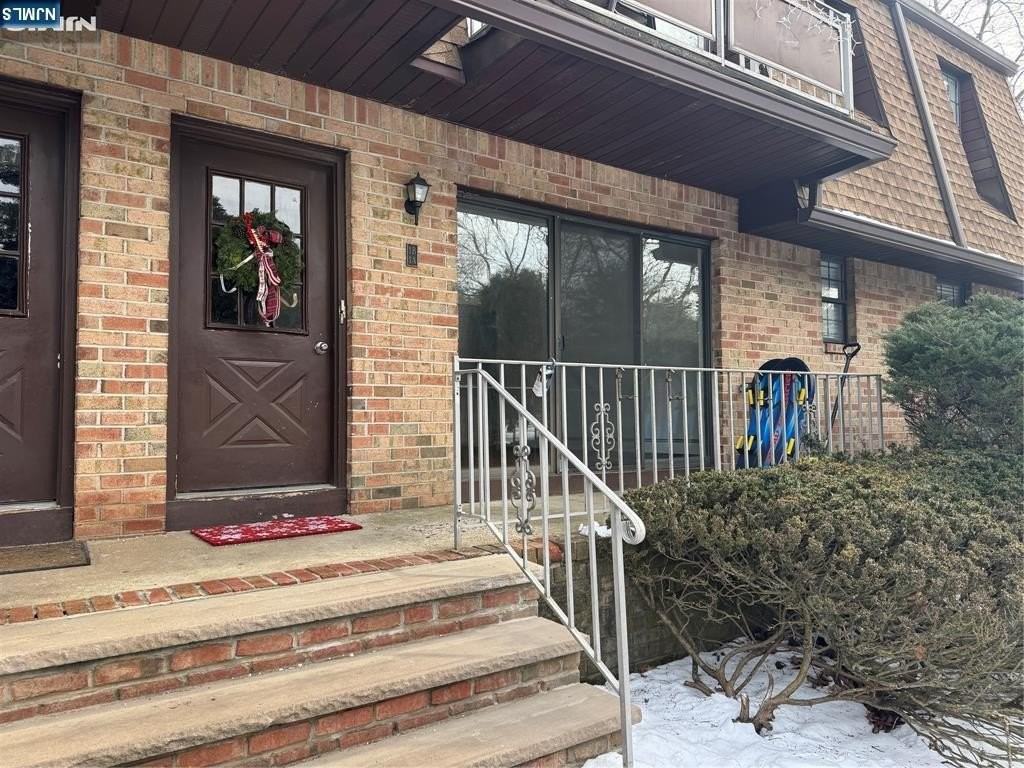 252 Collignon Way Apt 1a