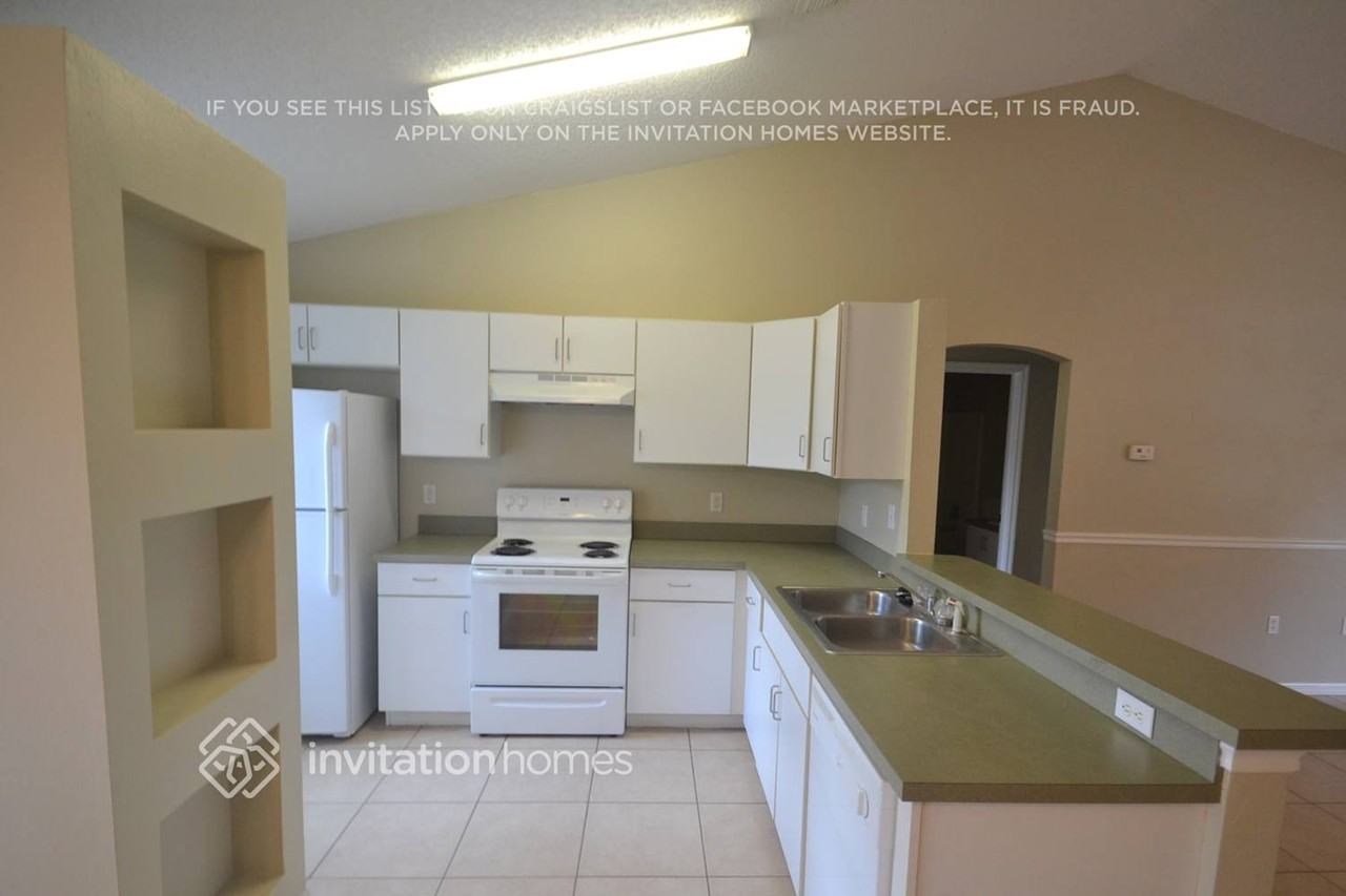 2560 Millwood Ave - Photo 3 of 8