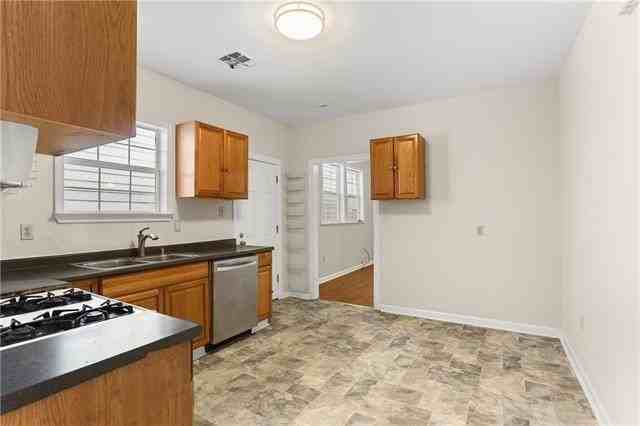 508 S Murat St - Photo 6 of 10