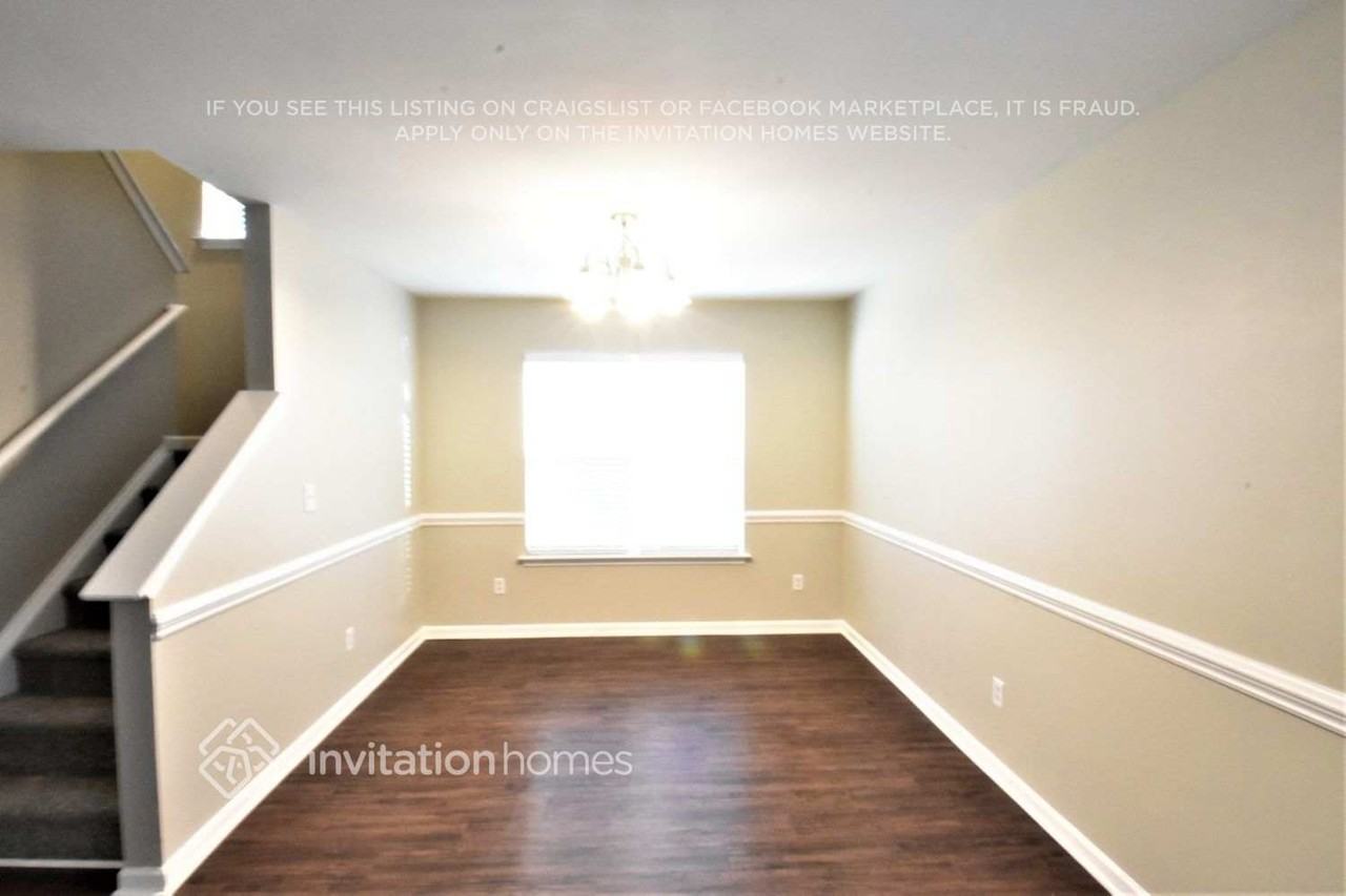 1134 Delander Ln - Photo 3 of 17