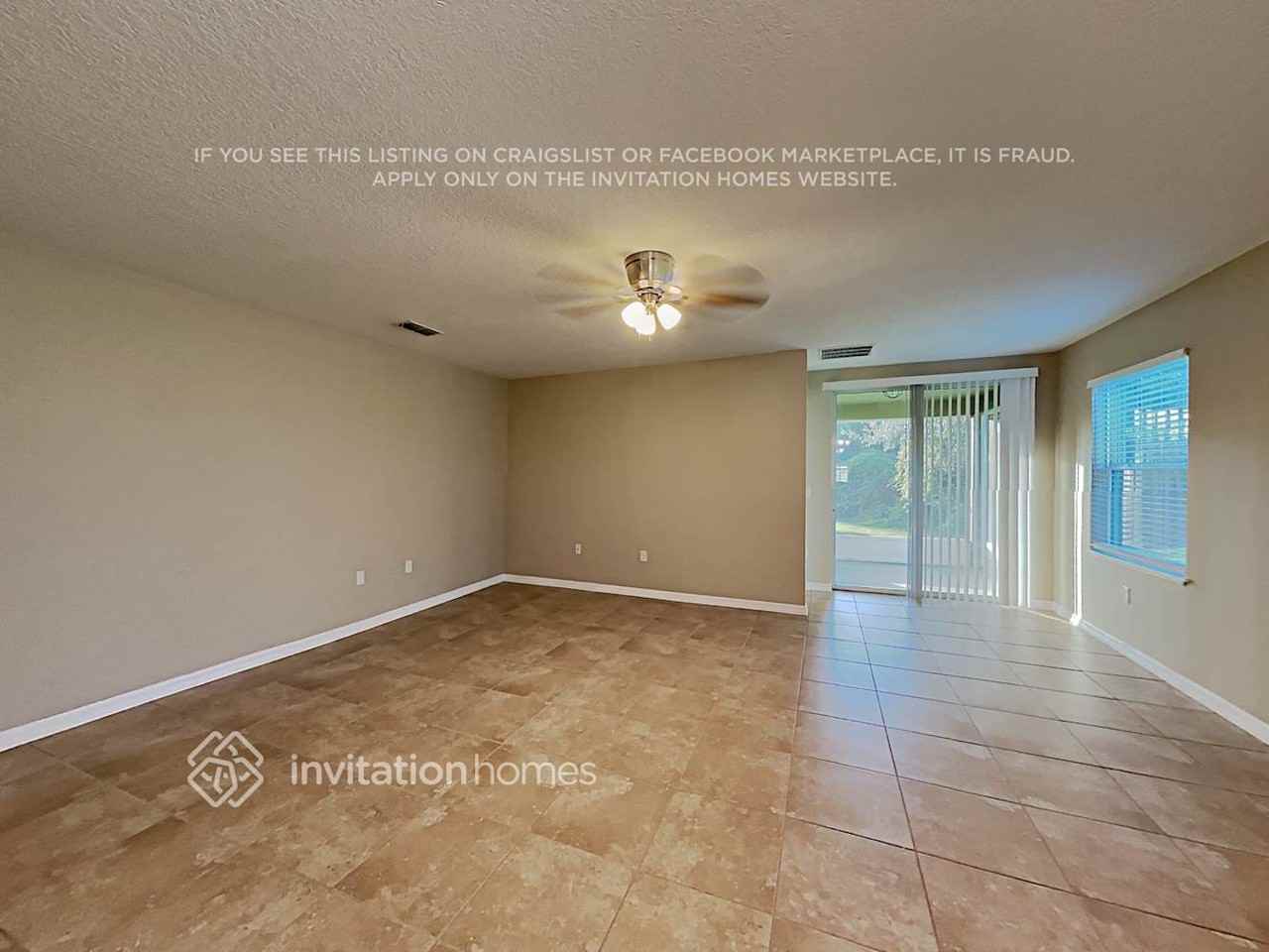 942 Grapewood St - Photo 4 of 16