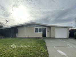 featured image of 1467 Michigan St