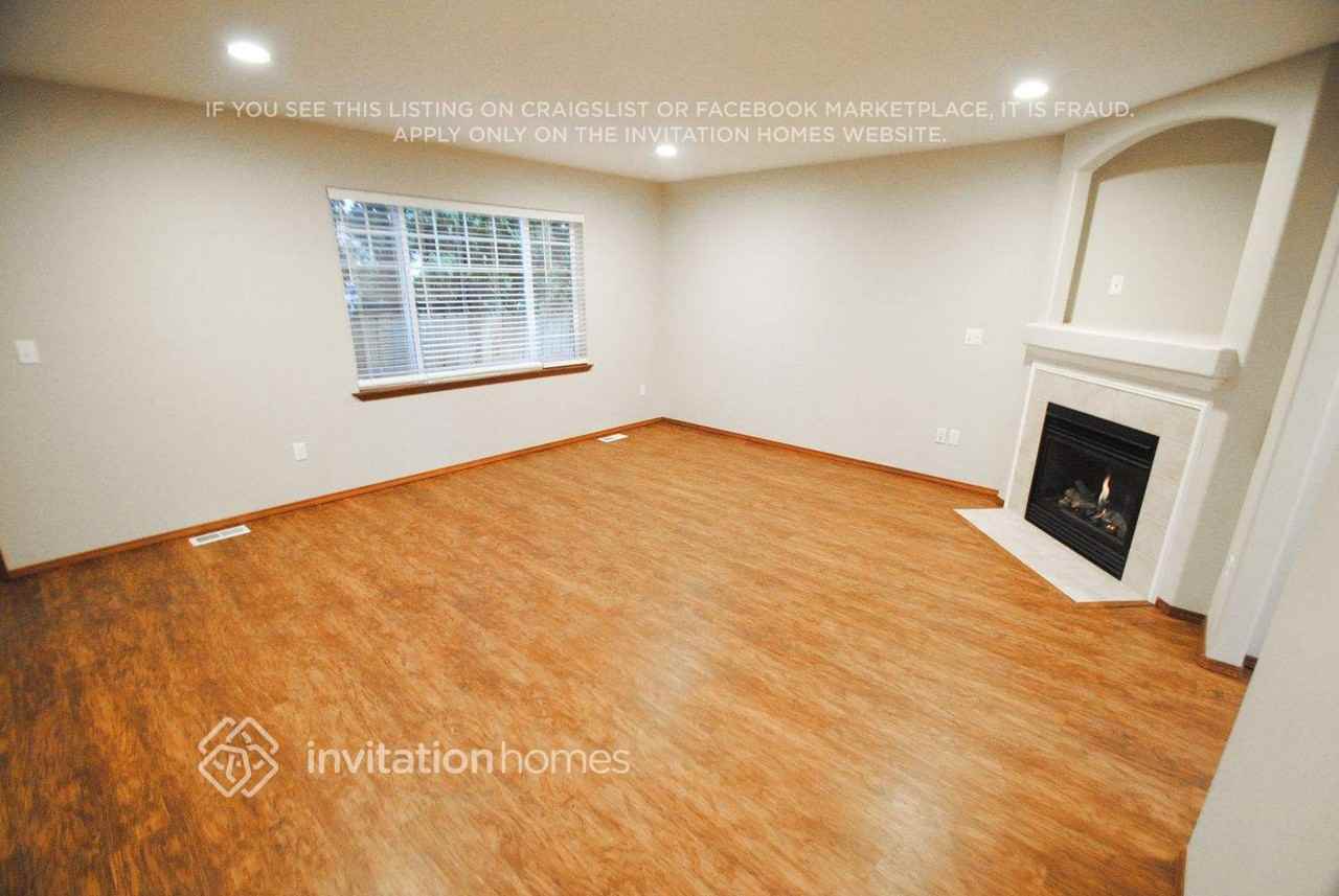 10019 3rd St Ne - Photo 3 of 15