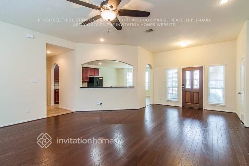 3322 Rose Trace Dr - Photo 2 of 19