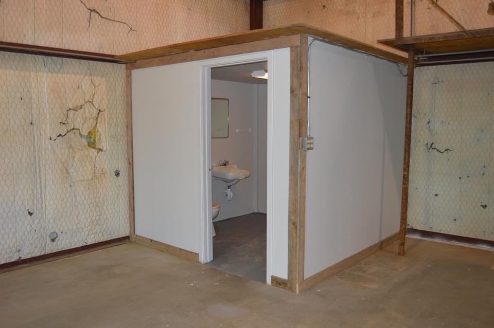 207 W Broadway St #1 - Photo 5 of 11