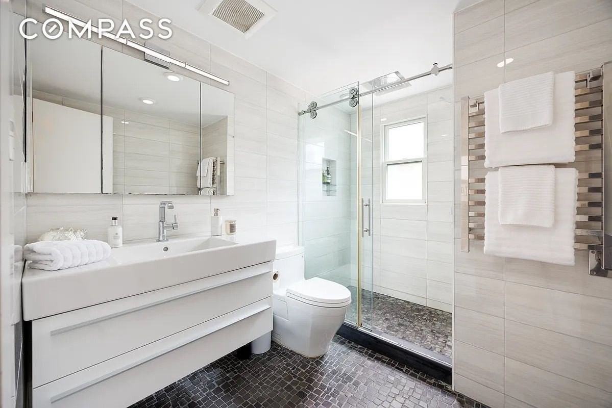 158 President St #1 - Photo 7 of 9