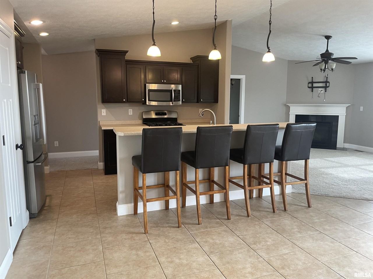 700 Garvey Ln - Photo 5 of 27