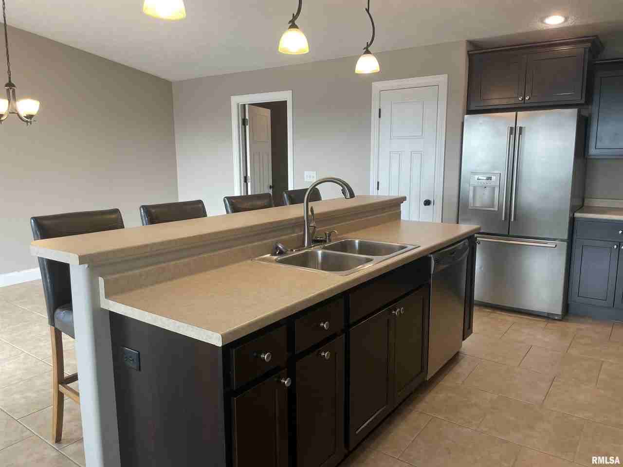 700 Garvey Ln - Photo 6 of 27