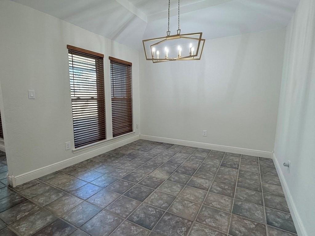 3810 Nassau Dr - Photo 7 of 18