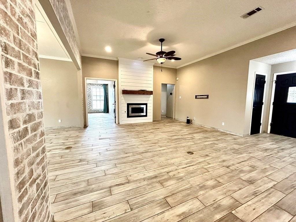 2302 Chretien Pl - Photo 3 of 20