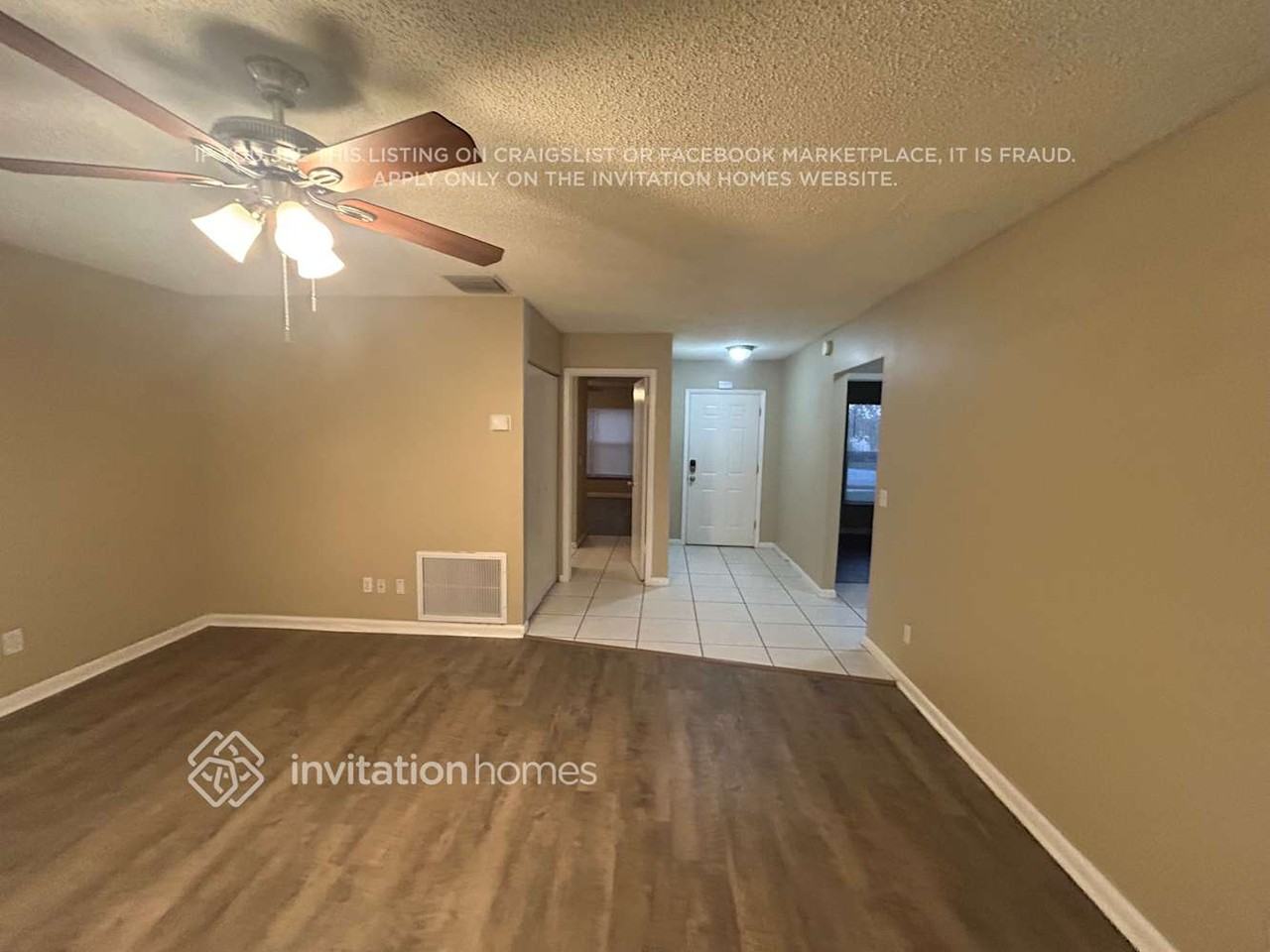 234 Regal Park Dr - Photo 3 of 13