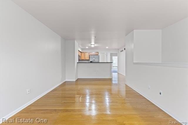 1084 Faulkner - Photo 5 of 28