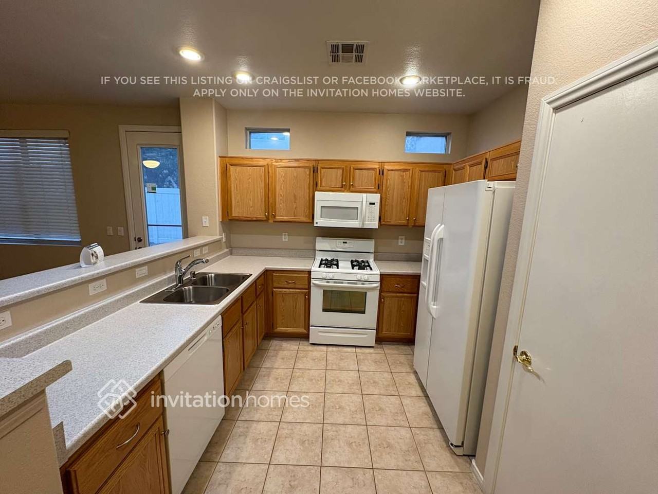 5217 Pioneer Cabin Ct - Photo 3 of 14