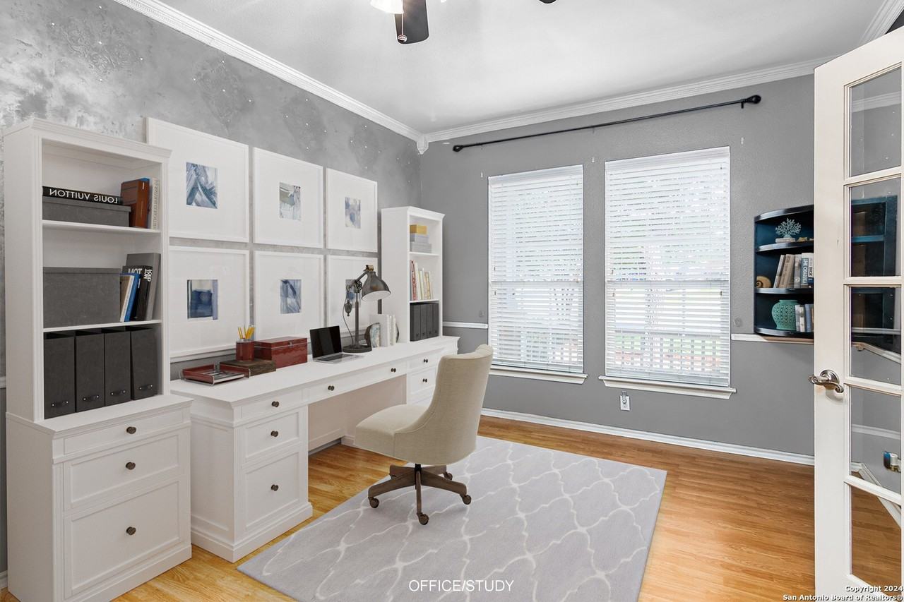 1122 Persian Gdn - Photo 5 of 25