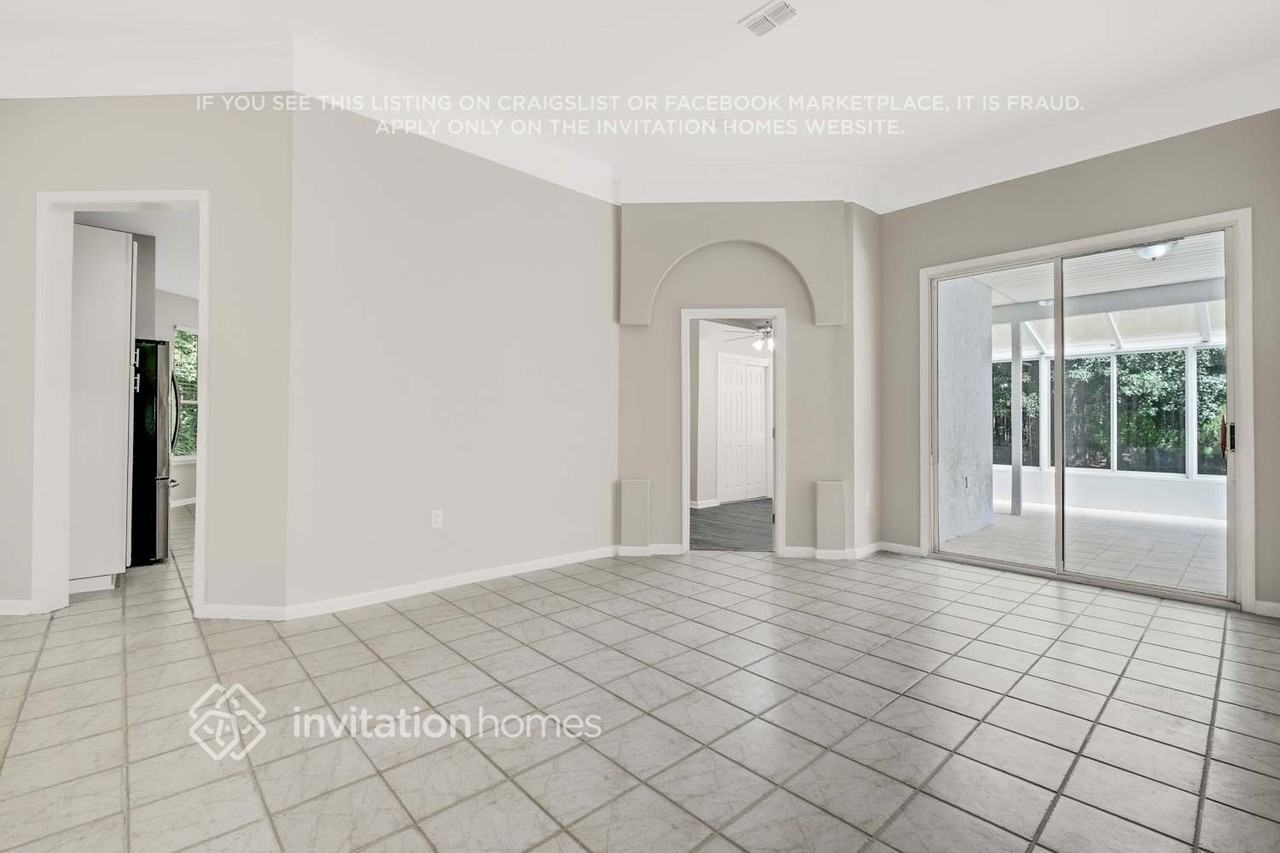 8502 Glenbury Ct N - Photo 4 of 23