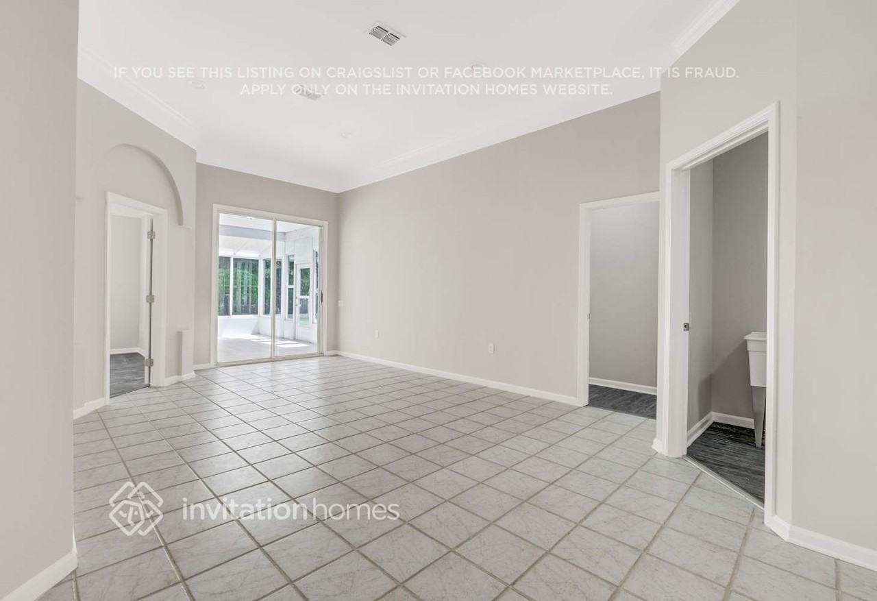 8502 Glenbury Ct N - Photo 3 of 23