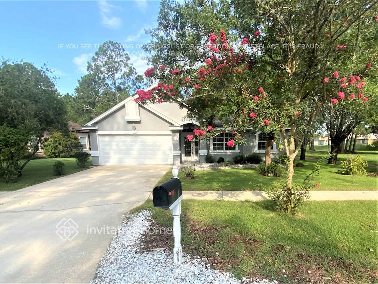 5666 Plum Hollow Dr W - Photo 2 of 20