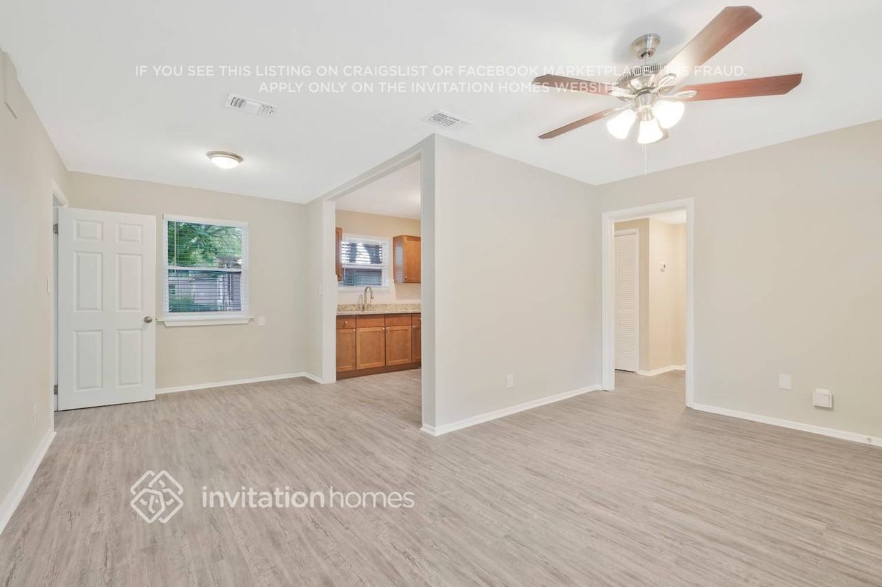 6237 Pinelock Dr - Photo 5 of 24