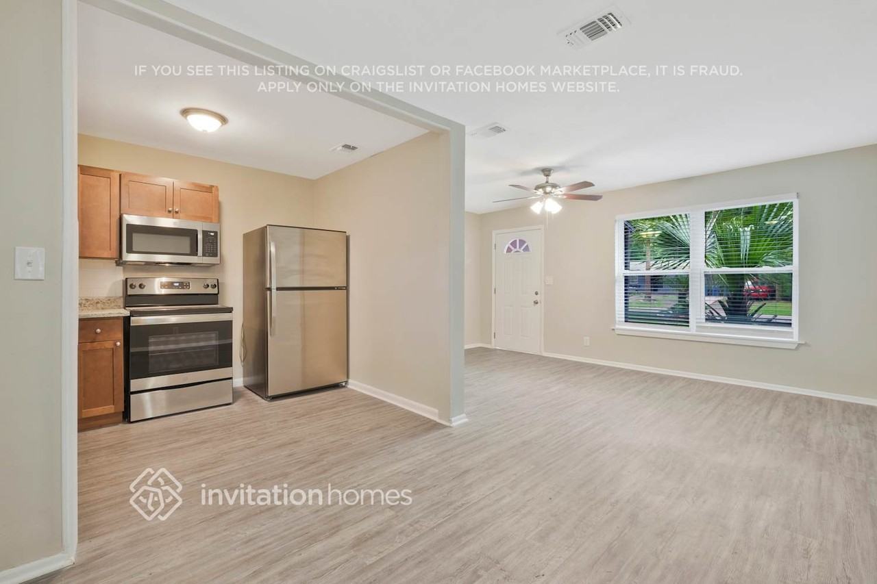 6237 Pinelock Dr - Photo 7 of 24