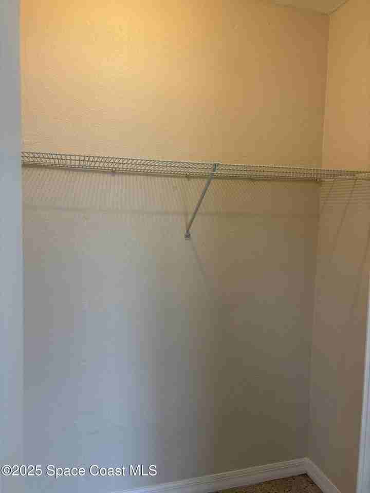 1420 Avocado Ave Apt 14 #14 - Photo 5 of 12