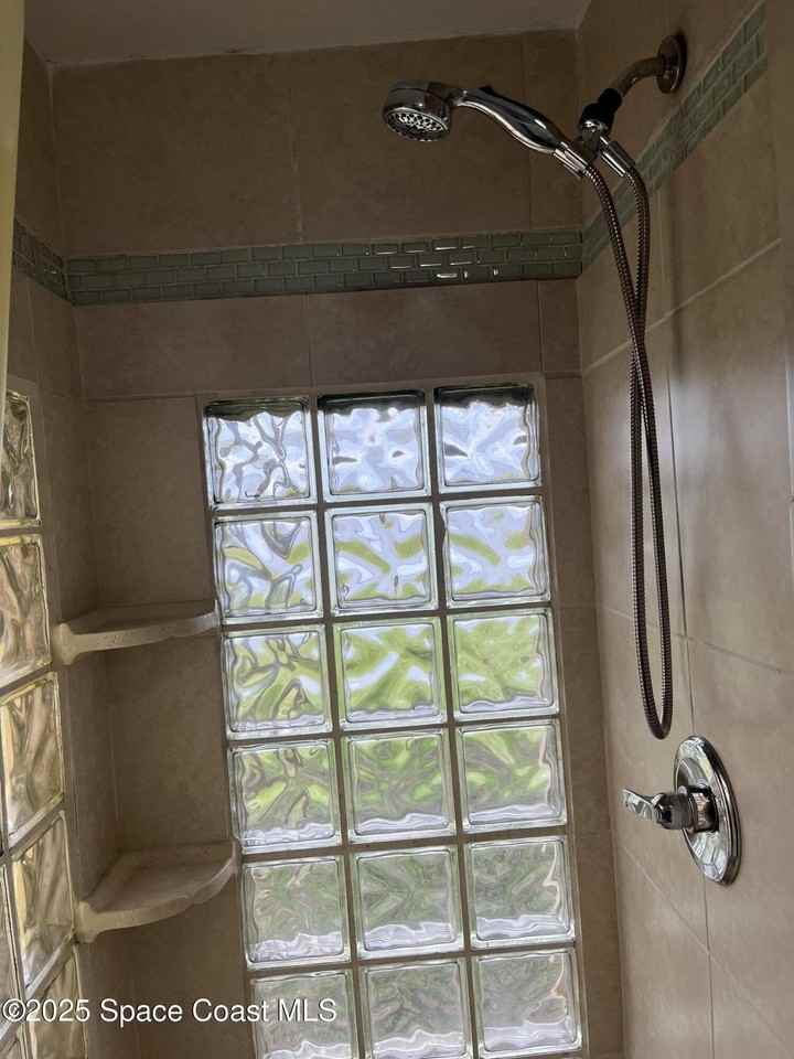 5275 N Highway 1 Apt 4 #4 - Photo 6 of 8