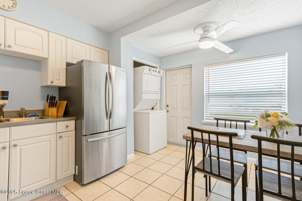 325 S Brevard Ave Apt E #E - Photo 7 of 11