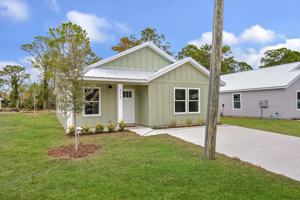 featured image of 972 W 9th St