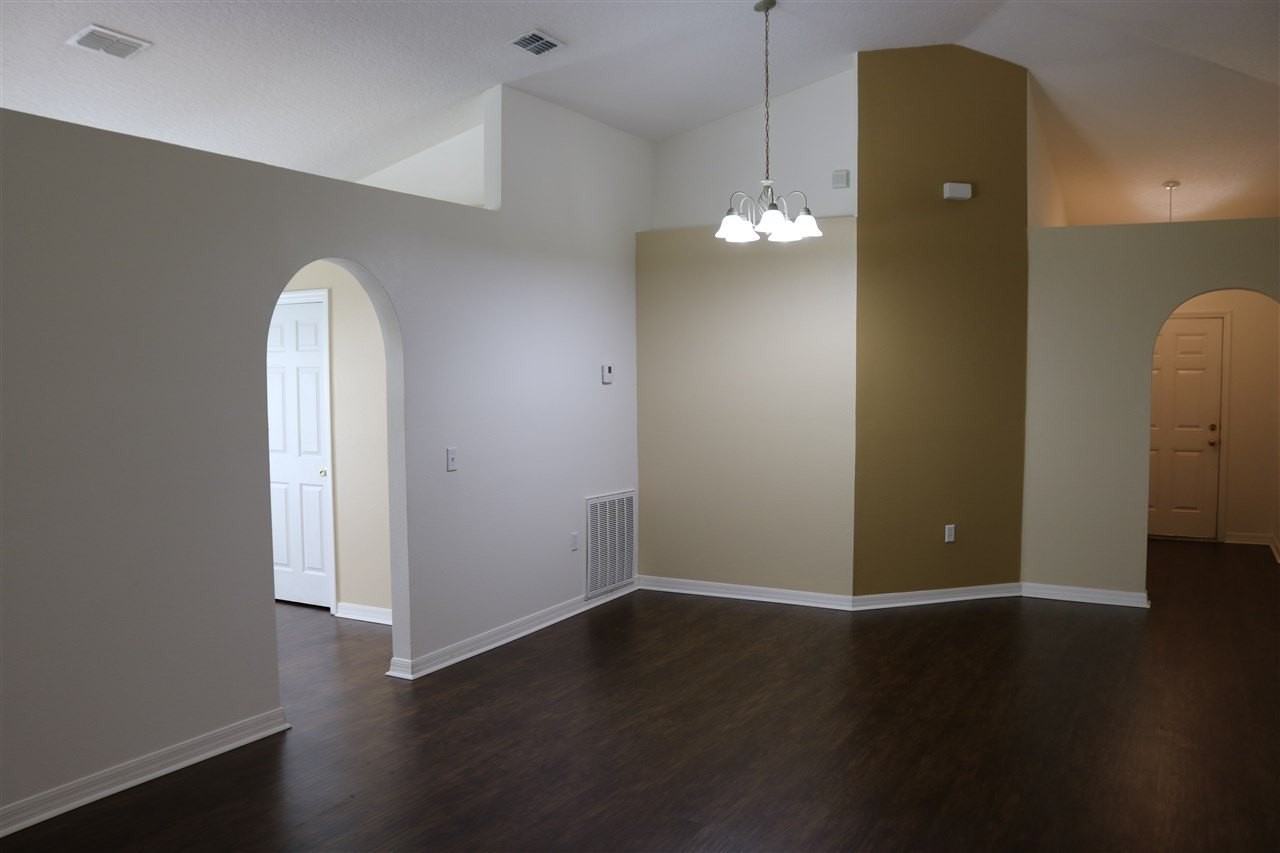 132 King Arthur Ct - Photo 6 of 14