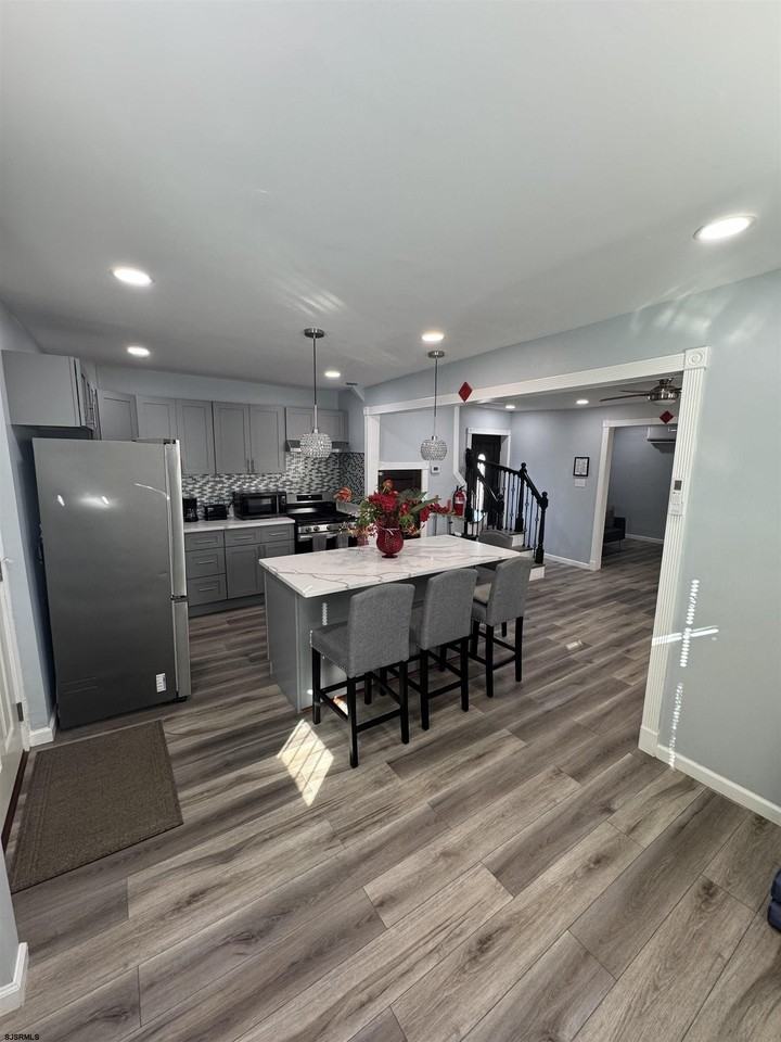 400 N Massachusetts Ave - Photo 4 of 35