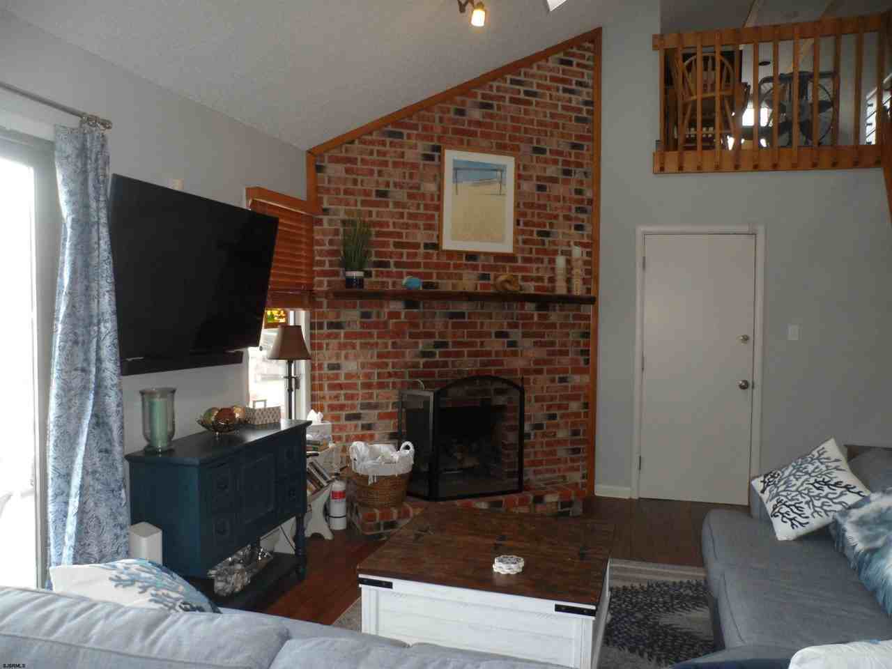 9400 Ventnor Ave - Photo 3 of 20