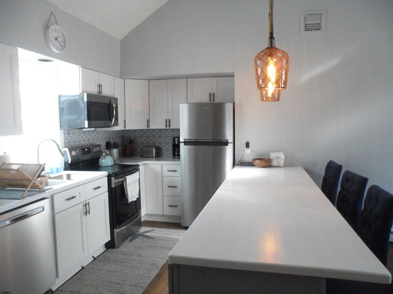 9400 Ventnor Ave - Photo 5 of 20