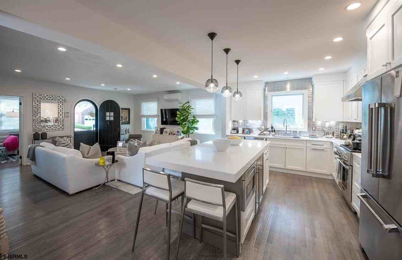 12 N Nassau Ave - Photo 5 of 21