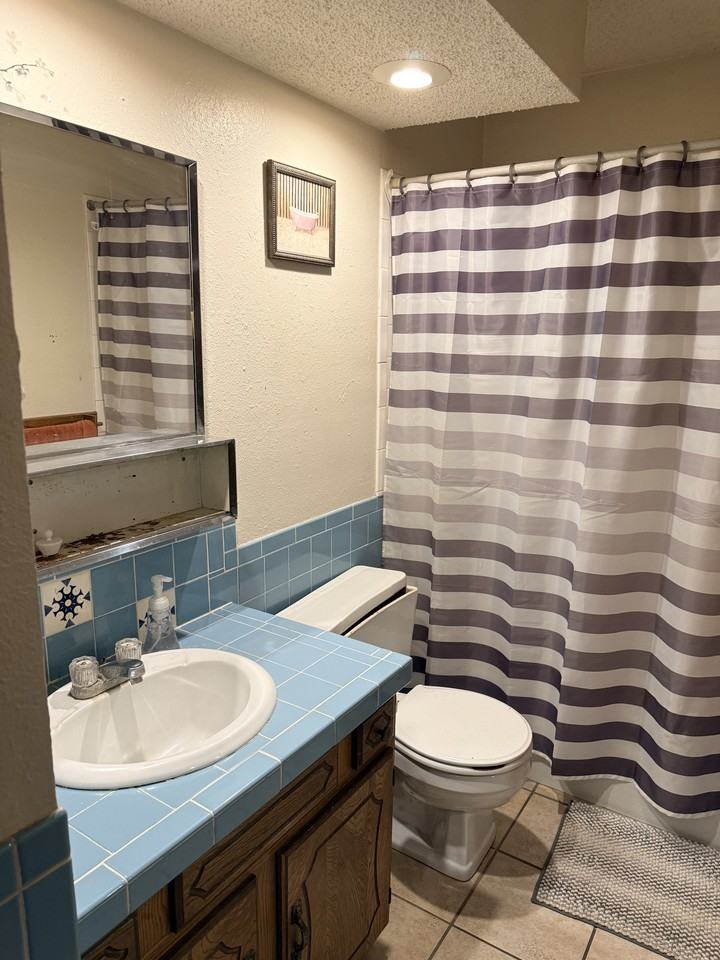 2417 E Walnut Ave #1 - Photo 5 of 6