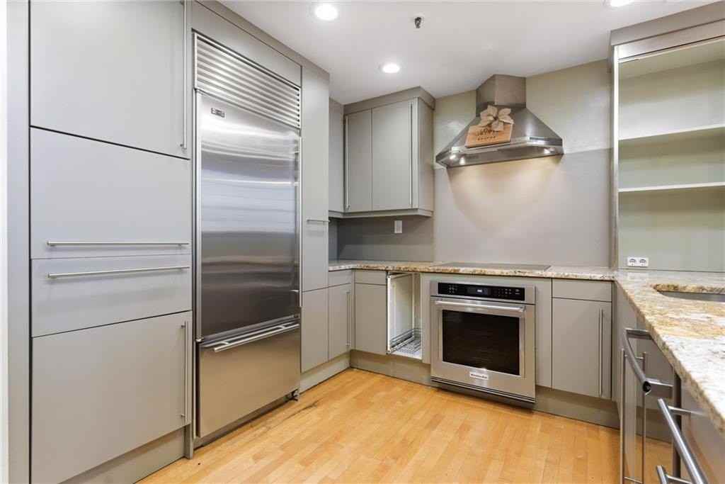 555 S Water St Apt 218 #218 - Photo 7 of 31